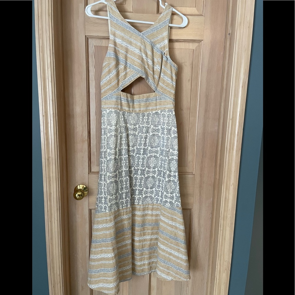 Adorable cut out free people dress